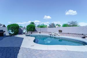Spacious 4BR Retreat | HTD POOL | WiFi - Ubytování bez kategorie ve městě Casa Grande