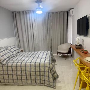 81NV Studio Liberdade SP 300 Metros Estação Japão até 03 pessoas