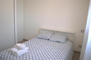 TRIO HOME,3 chambres, parking privé gratuit, wifi haut débit, 10min LA ROCHELLE,15min île de ré