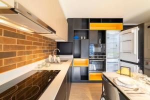 Bellet Suites by Andes STR