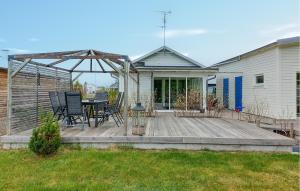 2 Bedroom Amazing Home In Skummeslöv