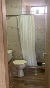 Quito Quicentro Sur Tnte Hugo Ortiz