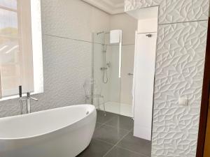 Hotels Hotel Victor Hugo : photos des chambres