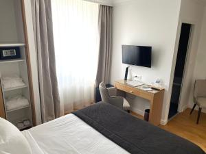 Hotels Hotel Victor Hugo : photos des chambres