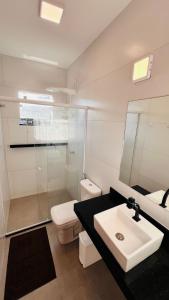 Cond. com 2 piscinas e 4 churrasqueiras e duplex 2 suítes