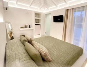 White House Luxury Apartment of Rhodes