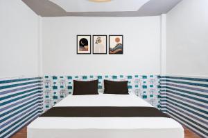 Hotel O Golden bird