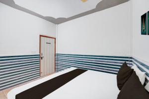 Hotel O Golden bird