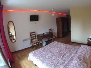 Hotels Boustigue Hotel : photos des chambres