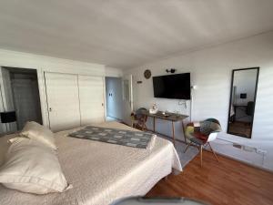 Estudio Las Condes 2 Personas