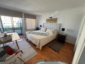 Estudio Las Condes 2 Personas