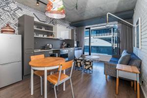 Contemporary Style in Woodstock