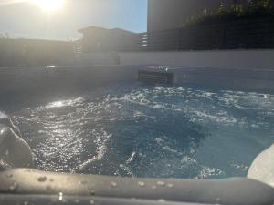 Villa Gusto 4 Mit Pool und beheiztem Whirlpool