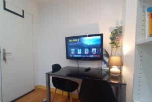 Chambre privée dans maison à deux pas de la gare de Franconville