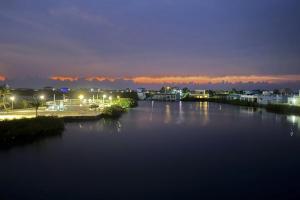 Suite F203 @ Mara Laguna