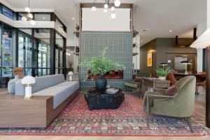Luxury 1BEDROOM 1BATH SLABTOWN-PEARL