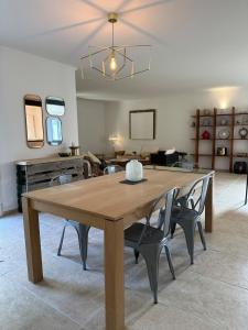 Villas 4 bedroom villa, private pool and garden : photos des chambres