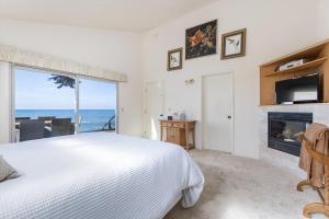 Oceanfront Maravilla- Monthly Vacation Rental