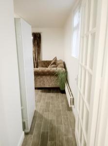 Secluded 4-Bedroom Bungalow