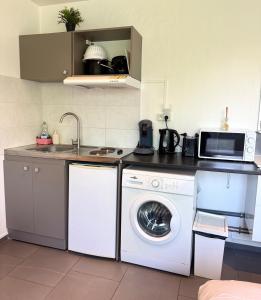 Appartements Studio tout confort cite de la gastronomie (3) : photos des chambres