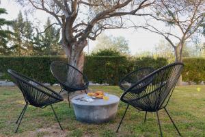 Seaside "Stone & Light Villa" close to Aegina City