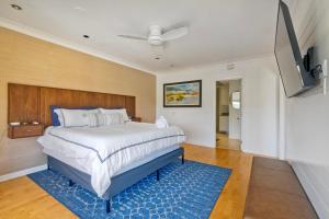 Pool, Hot Tub, Steps To Omni La Costa