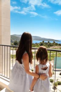 Nana & Nona Luštica Bay