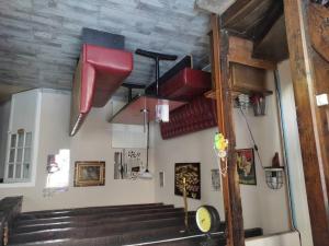 Maison Creusoise dans le village de Fontanières.