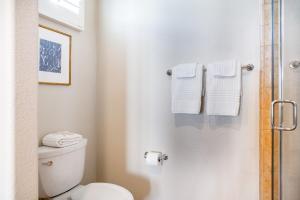 Luxury Two Bedroom Townhouse 06462