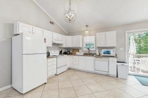 Candlelight Acres - 530 Candlelight