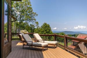 Hill of a View at Eagles Nest