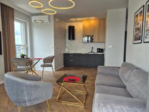 15 piętro SOKOLSKA 30 TOWERS apartments - NEW - LUX - PARKING - SAUNA - GYM- and THE BEST VIEW in KATOWICE