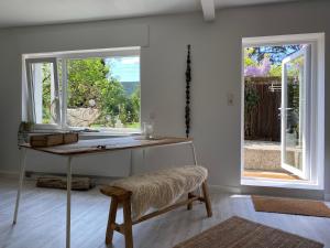 Helles 1-Raum Studio mit eigenem Bad & Terasse