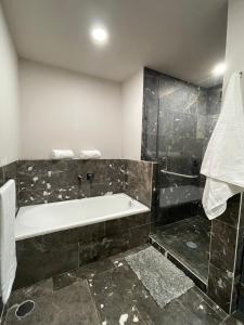 Apartment in La Roma, Pool&GYM