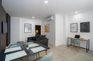 Nomad Malaga - Airport I