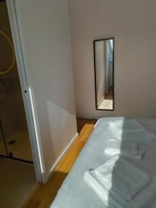 Maisons de vacances LES PATICHERES - La Grange avec acces a la piscine : photos des chambres