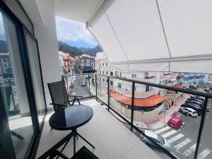 VISTAS Korner CITY CENTR