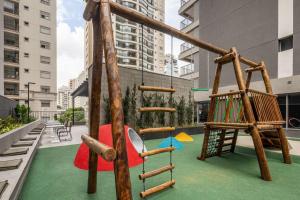 Studios Sofisticados com Ar, Cozinha, piscina, coworking e metrô a 5 min