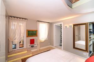 Dreamers in Belsiana Condotti Int 9