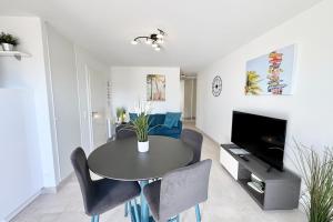 Appartements T2 contemporain - Balcon - Vue mer panoramique : photos des chambres