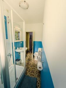 Double or Twin Room with Shared Bathroom