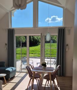 Káli Pillangó - Ház a völgyben