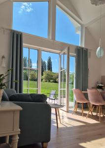 Káli Pillangó - Ház a völgyben