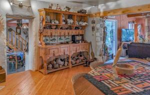 Maisons de vacances 3 Bedroom Nice Home In Sommieres : photos des chambres
