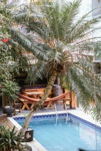 Casa com piscina em São Sebastião-SP