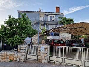 Apartments with parking space Rovinj - 19088