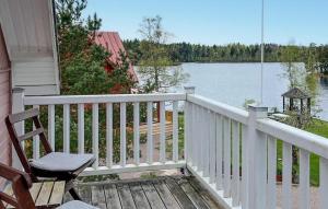 Gorgeous Home In Motala With Lake View