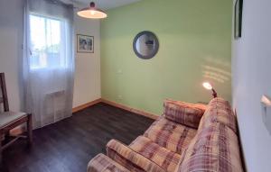 Maisons de vacances 3 Bedroom Nice Home In Plouha : photos des chambres