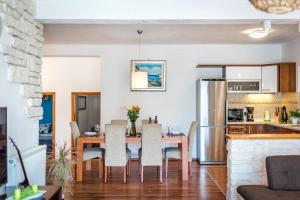 Family friendly house with a swimming pool Vrpolje, Sibenik - 24345