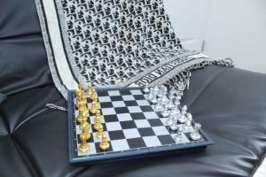 Modern House by EC Homes